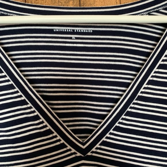 Universal Standard Ashley Cap Sleeve T - Picture 4 of 10